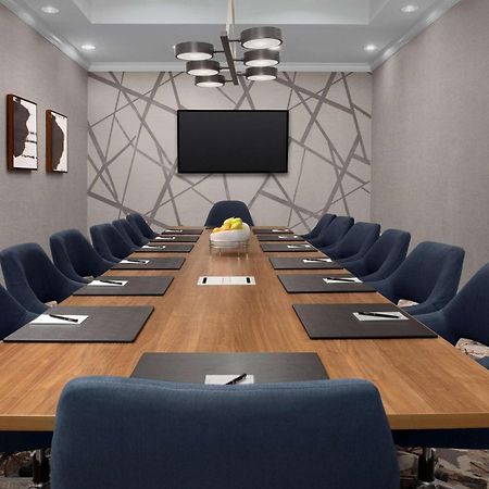 Hilton Phoenix Chandler Bagian luar foto